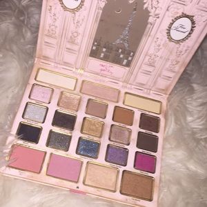 2015 collector edition too faced holiday palette